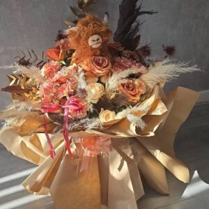 large highland cow bouquet